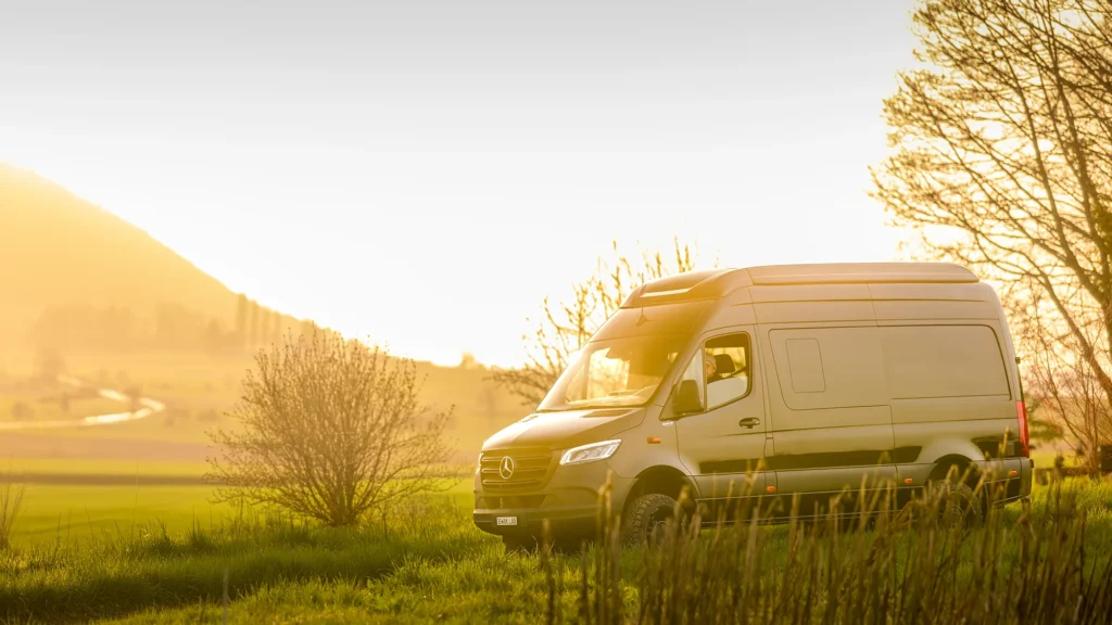 Mercedes Sprinter 4x4 Camper Ausbau – Basisfahrzeuge Rabatt bei BiwakLab