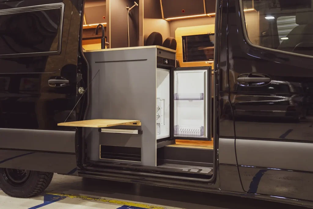 Professionelle Isolation Camper durch passgenaue XPS-Bodenplatte